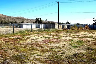 7243 Mohawk Trail, Yucca Valley, CA 92284 - Photo 11