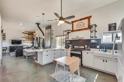 58725 Botkin Road, Landers, CA 92285 - Photo 9