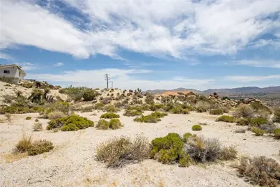 57333 Buena Suerte Road, Yucca Valley, CA 92284 - Photo 9