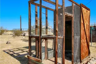 62105 Moon Dr, Joshua Tree, CA 92252 - Photo 7