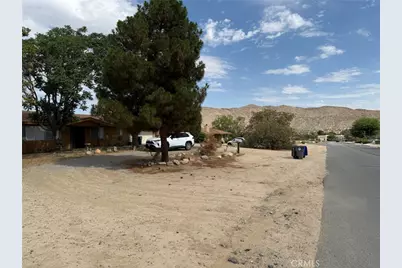 7344 Palm Avenue, Yucca Valley, CA 92284 - Photo 3