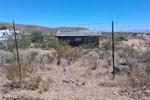 56524 Sunset Dr, Yucca Valley, CA 92284 - Photo 3