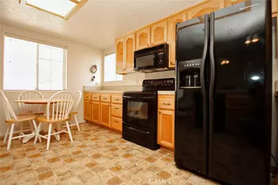 5601 Grand Avenue, Yucca Valley, CA 92284 - Photo 9