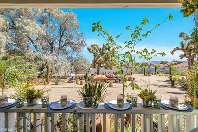 6959 Pawnee Avenue, Yucca Valley, CA 92284 - Photo 9