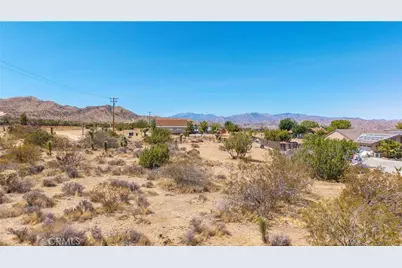 8804 Warren Vista Avenue, Yucca Valley, CA 92284 - Photo 17