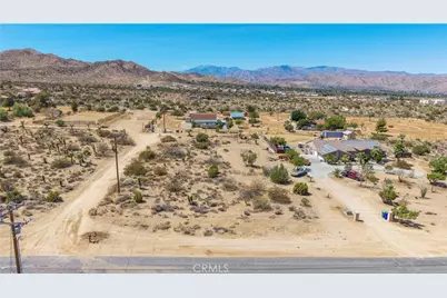 8804 Warren Vista Avenue, Yucca Valley, CA 92284 - Photo 11