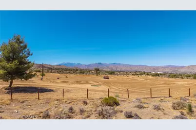 8776 Warren Vista Avenue, Yucca Valley, CA 92284 - Photo 21