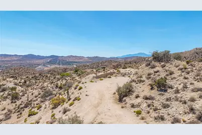 56643 Plaza Del Amigo, Yucca Valley, CA 92284 - Photo 13