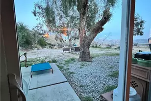 10122 Pine Pl, Morongo Valley, CA 92256 - Photo 37