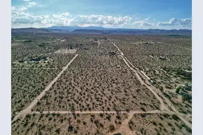 11 El Dorado Avenue, Yucca Valley, CA 92284 - Photo 9