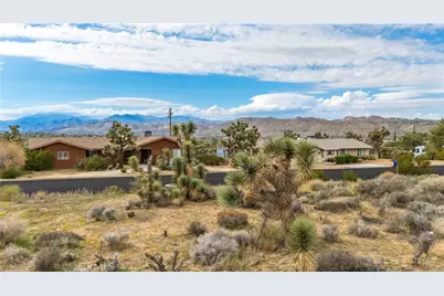 7625 Hilton Avenue, Yucca Valley, CA 92284 - Photo 9