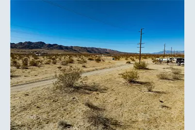 420140 Desert Trail Drive, Joshua Tree, CA 92252 - Photo 17