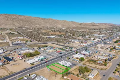 1122 Twentynine Palms, Yucca Valley, CA 92284 - Photo 21