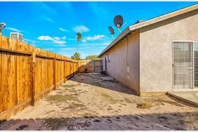 6262 Smoke Tree Avenue, 29 Palms MCB, CA 92277 - Photo 23