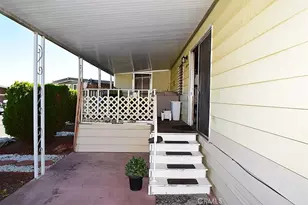 56425 29 Palms Hwy, Yucca Valley, CA 92284 - Photo 3