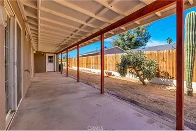 6185 Chia, 29 Palms MCB, CA 92277 - Photo 9