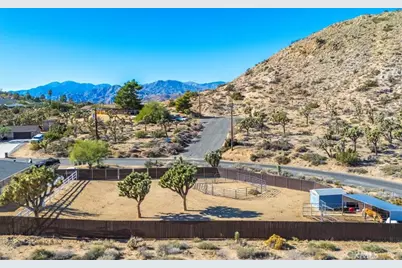 8367 Elk Trail, Yucca Valley, CA 92284 - Photo 43