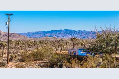3911 Lennox Avenue, Yucca Valley, CA 92284 - Photo 5