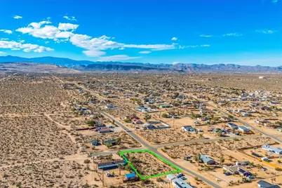 3911 Lennox Avenue, Yucca Valley, CA 92284 - Photo 13