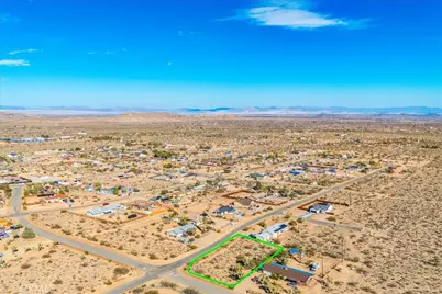 3911 Lennox Avenue, Yucca Valley, CA 92284 - Photo 15