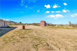 55925 Valli Hi Dr, Landers, CA 92285 - Photo 33