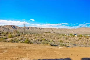 7959 Stephenson Ln, Yucca Valley, CA 92284 - Photo 11