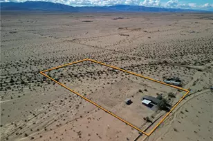 81371 Garden, 29 Palms MCB, CA 92277 - Photo 23