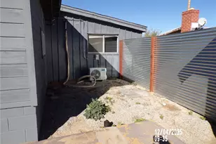 73741 Serrano, 29 Palms MCB, CA 92277 - Photo 15