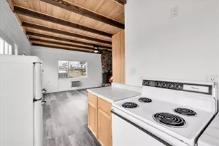 57726 Starlight Mesa Rd, Yucca Valley, CA 92284 - Photo 9