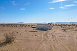 82229 Raven Roost, 29 Palms MCB, CA 92277 - Photo 13