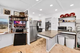 84951 Amboy, 29 Palms MCB, CA 92277 - Photo 9