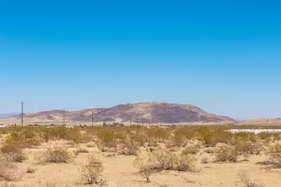 5888 La Ferney Avenue, Joshua Tree, CA 92252 - Photo 15