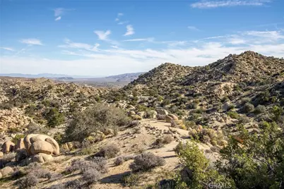 6274 Omega, Yucca Valley, CA 92284 - Photo 5