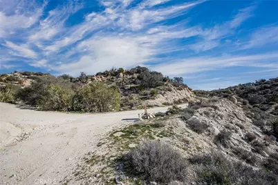 6274 Omega, Yucca Valley, CA 92284 - Photo 17
