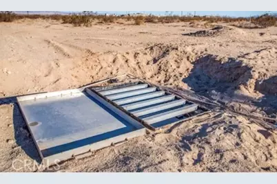 60426 Lorraine, Landers, CA 92285 - Photo 13