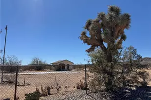 382 Bowman Trail, Landers, CA 92285 - Photo 7