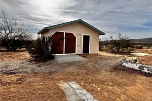 382 Bowman Trail, Landers, CA 92285 - Photo 7