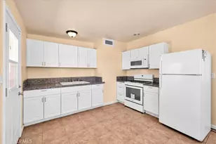 58382 Sunny Sands Dr, Yucca Valley, CA 92284 - Photo 11