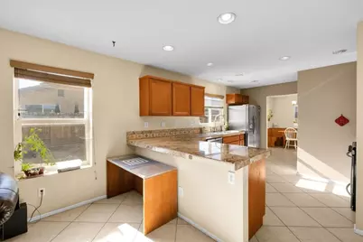 5279 Verenda, 29 Palms MCB, CA 92277 - Photo 11