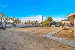 8054 Joshua Ln, Yucca Valley, CA 92284 - Photo 27