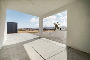 62474 Golden, Joshua Tree, CA 92252 - Photo 7