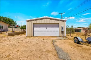 7599 Joshua Ln, Yucca Valley, CA 92284 - Photo 3