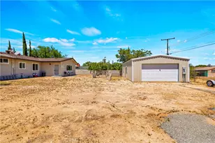 7599 Joshua Ln, Yucca Valley, CA 92284 - Photo 31