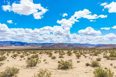 62 Lucille Lane, Joshua Tree, CA 92252 - Photo 17