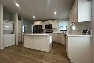 24 Coolidge Dr, Cathedral City, CA 92234 - Photo 13