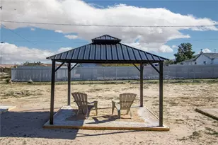 7129 Ivanpah, 29 Palms MCB, CA 92277 - Photo 25