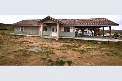 8425 Indio Avenue, Yucca Valley, CA 92284 - Photo 3