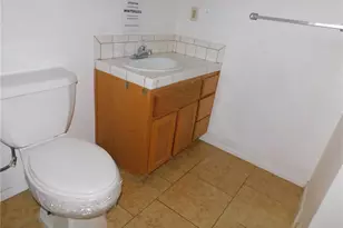 7491 Sherman Hoyt, 29 Palms MCB, CA 92277 - Photo 19