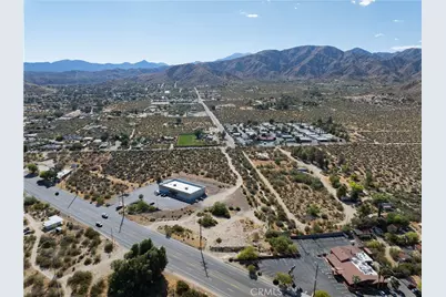 50024 Twentynine Palms Highway, Morongo Valley, CA 92256 - Photo 17