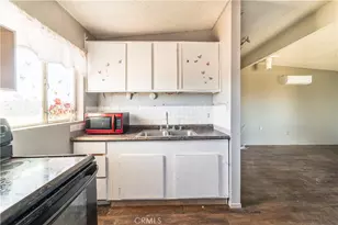 56617 Massachusets, Landers, CA 92285 - Photo 5